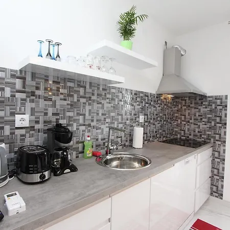 Apartment Karlo 1