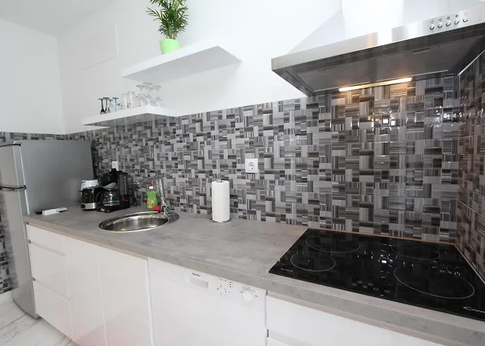 Apartament Karlo 1 *